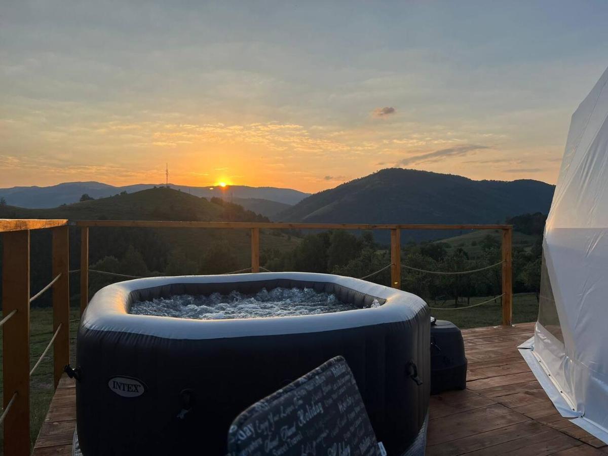 ホテル Tranquil Dome - Manta'S Retreat Glamping Cornereva エクステリア 写真