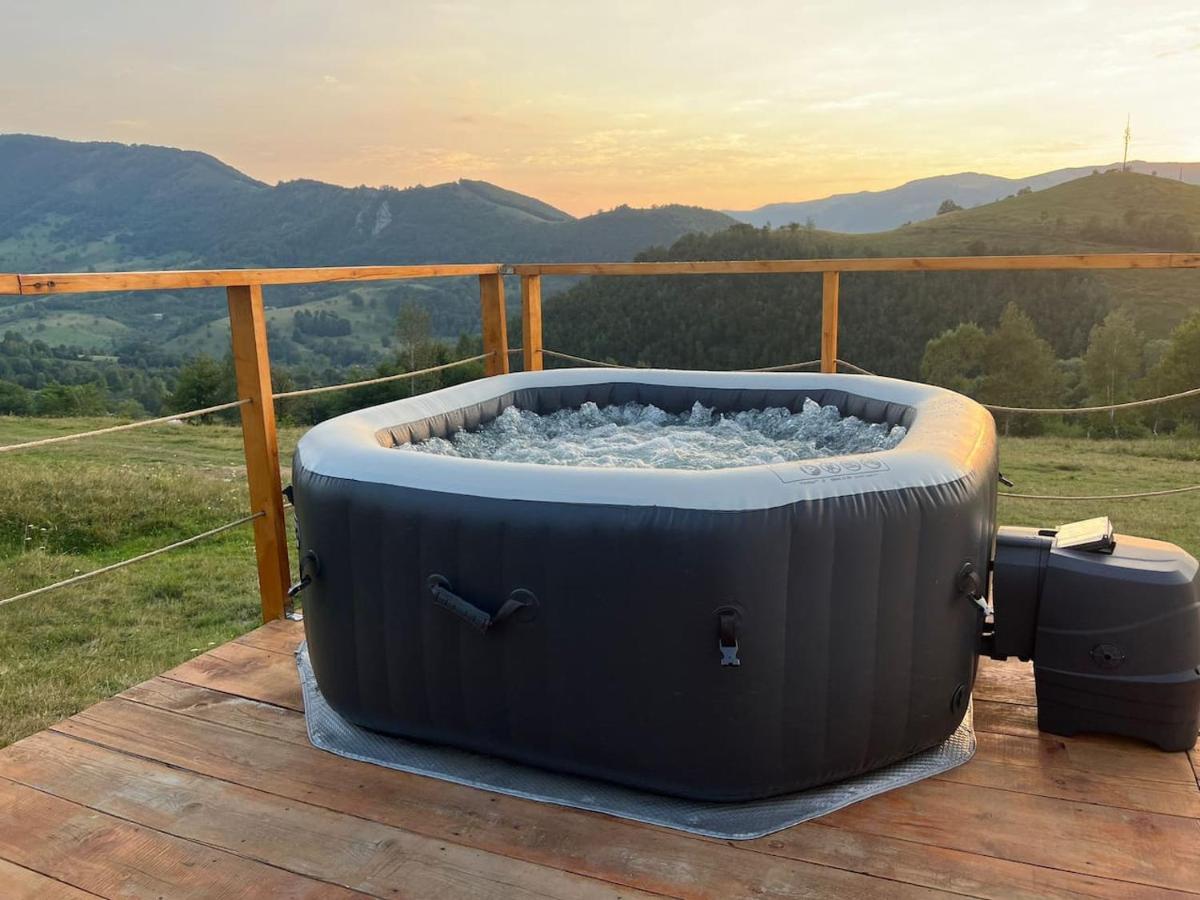 ホテル Tranquil Dome - Manta'S Retreat Glamping Cornereva エクステリア 写真